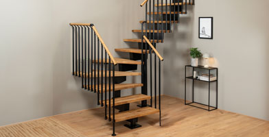 Quarter turn staircase in black with winder treads in oak