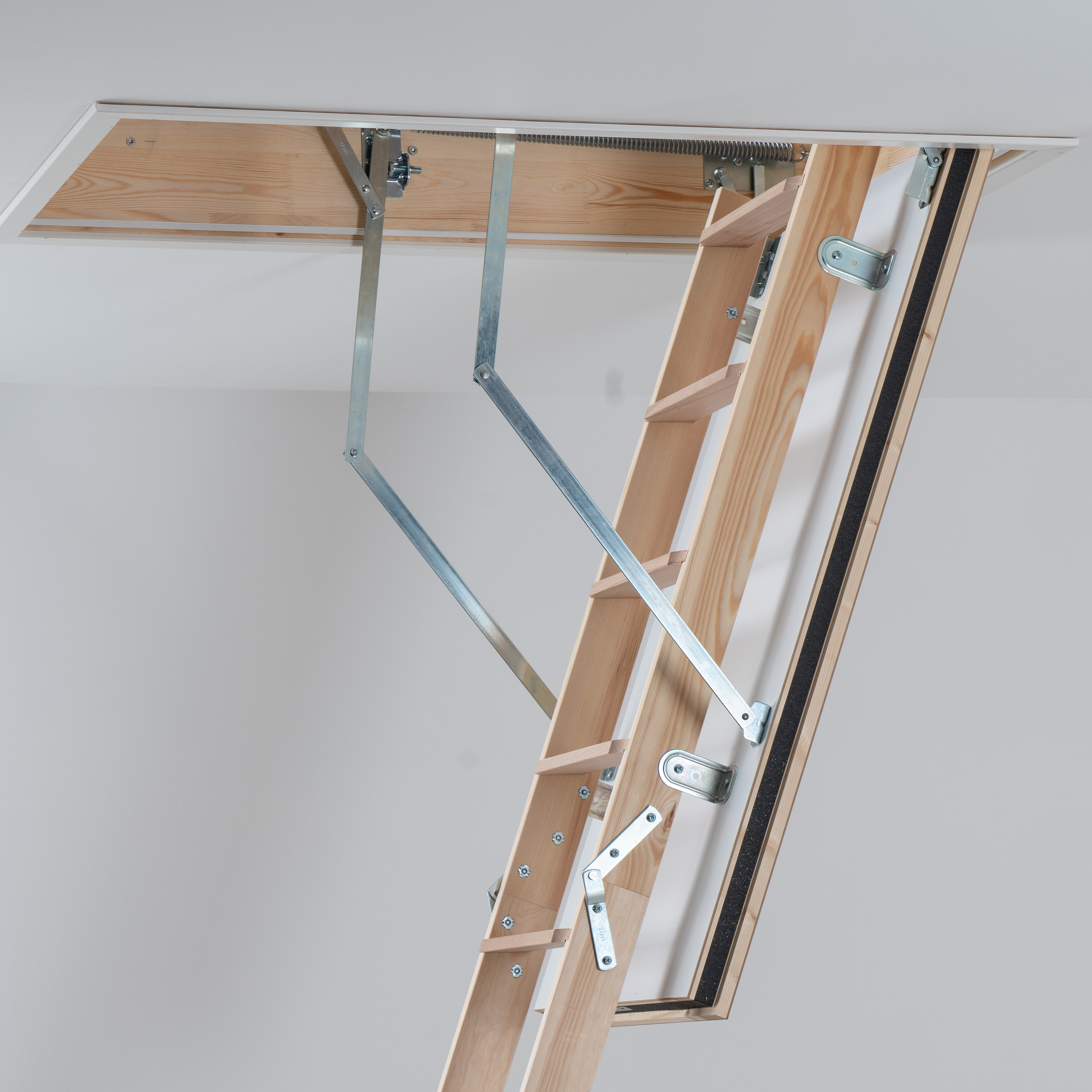 Fire-resistant loft ladder with timber ladder